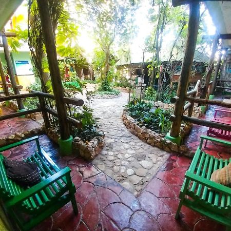 بدرنالس Hostal Dona Chava المظهر الخارجي الصورة