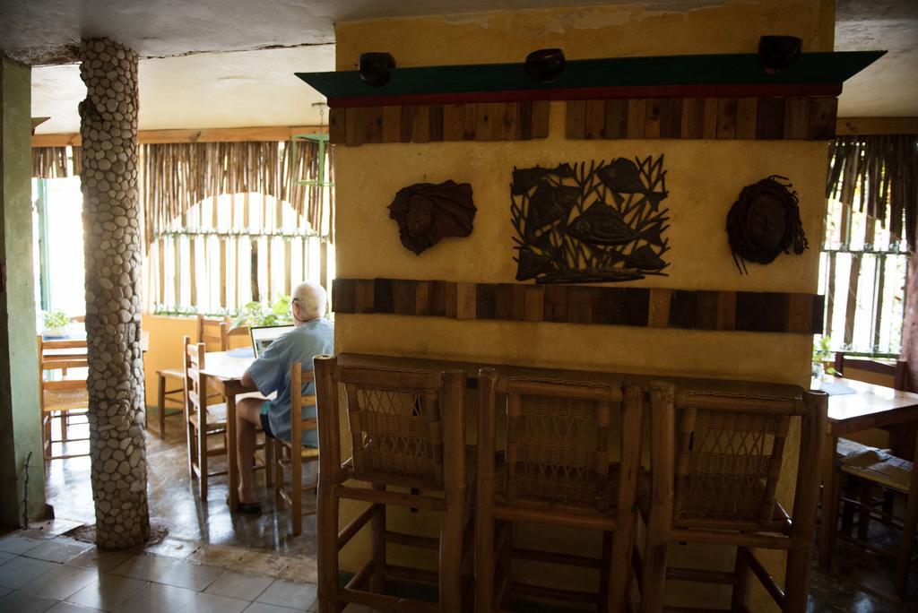 بدرنالس Hostal Dona Chava المظهر الخارجي الصورة