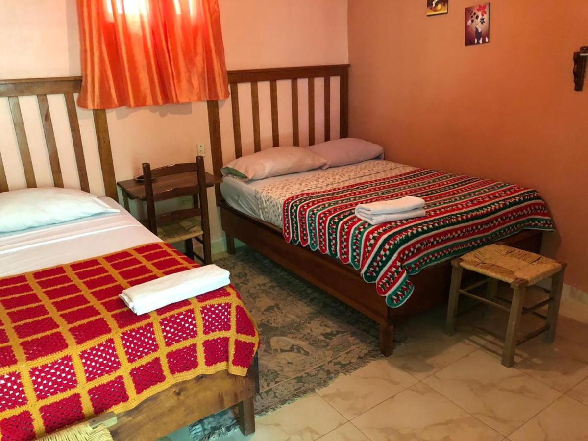 بدرنالس Hostal Dona Chava المظهر الخارجي الصورة